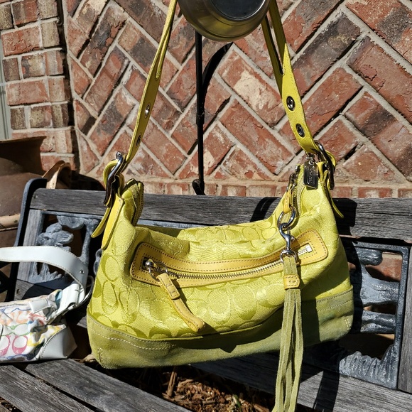 Coach - Picture 3 of 6